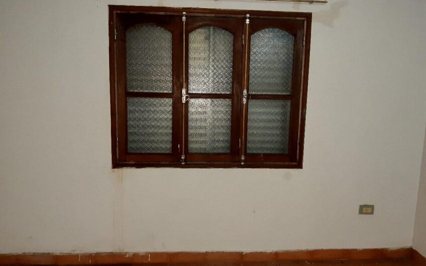 ABERTURAS  Y MUEBLES DE MADERA DE LAPACHO Y PALO SANTO