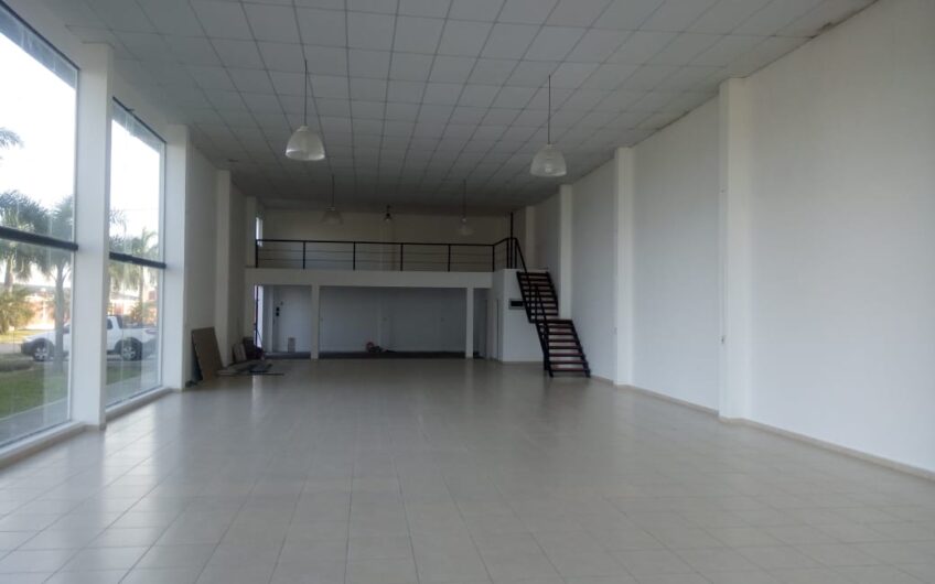 SALÓN COMERCIAL PREMIUM en Circunvalación – Ubicación Estratégica