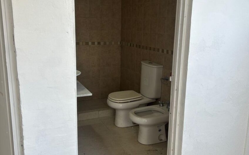 CASA CÉNTRICA EN ALQUILER | Apta para Academia, Oficina, Consultorio, Estudio Profesional y Más