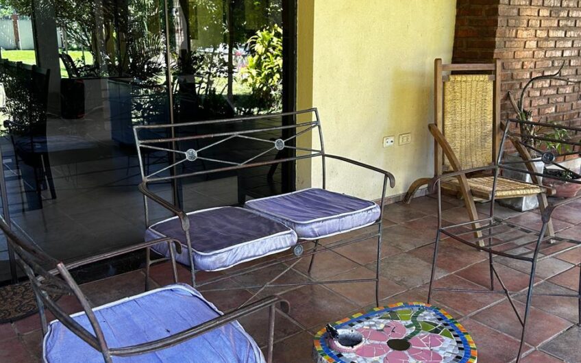 PROPIEDAD IDEAL PARA EMPRENDIMIENTO HOTELERO / AIRBNB – BARRIO BERNARDINO RIVADAVIA  LOTE 4| FORMOSA